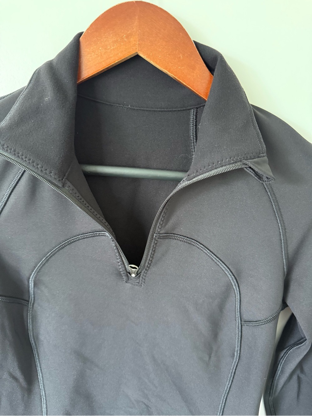 Lululemon First Mile Pullover Size 4 - Picture 4 of 7